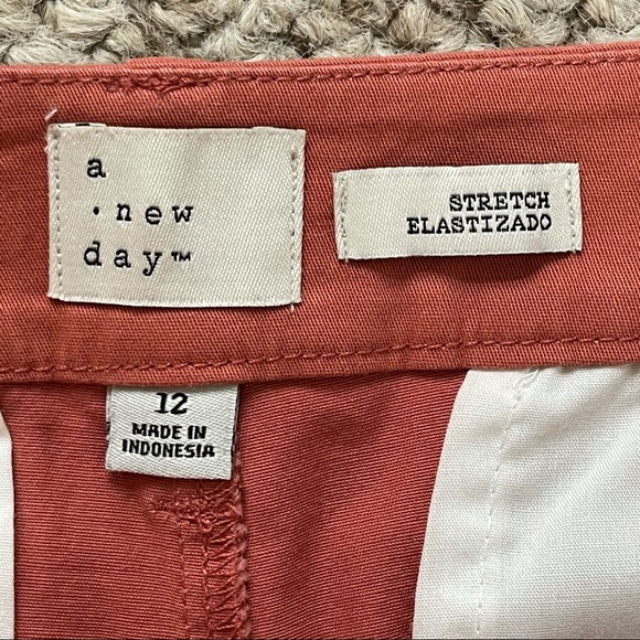 Chino Shorts Stretch 5” Inseam Flat Front - Picture 4 of 8